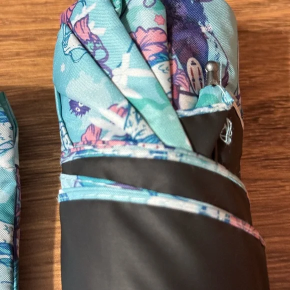 Spirited Away Umbrella with Case | | Owlcrate - Picture 4 of 5